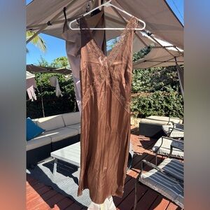 Elegant Brown Lace dress xs